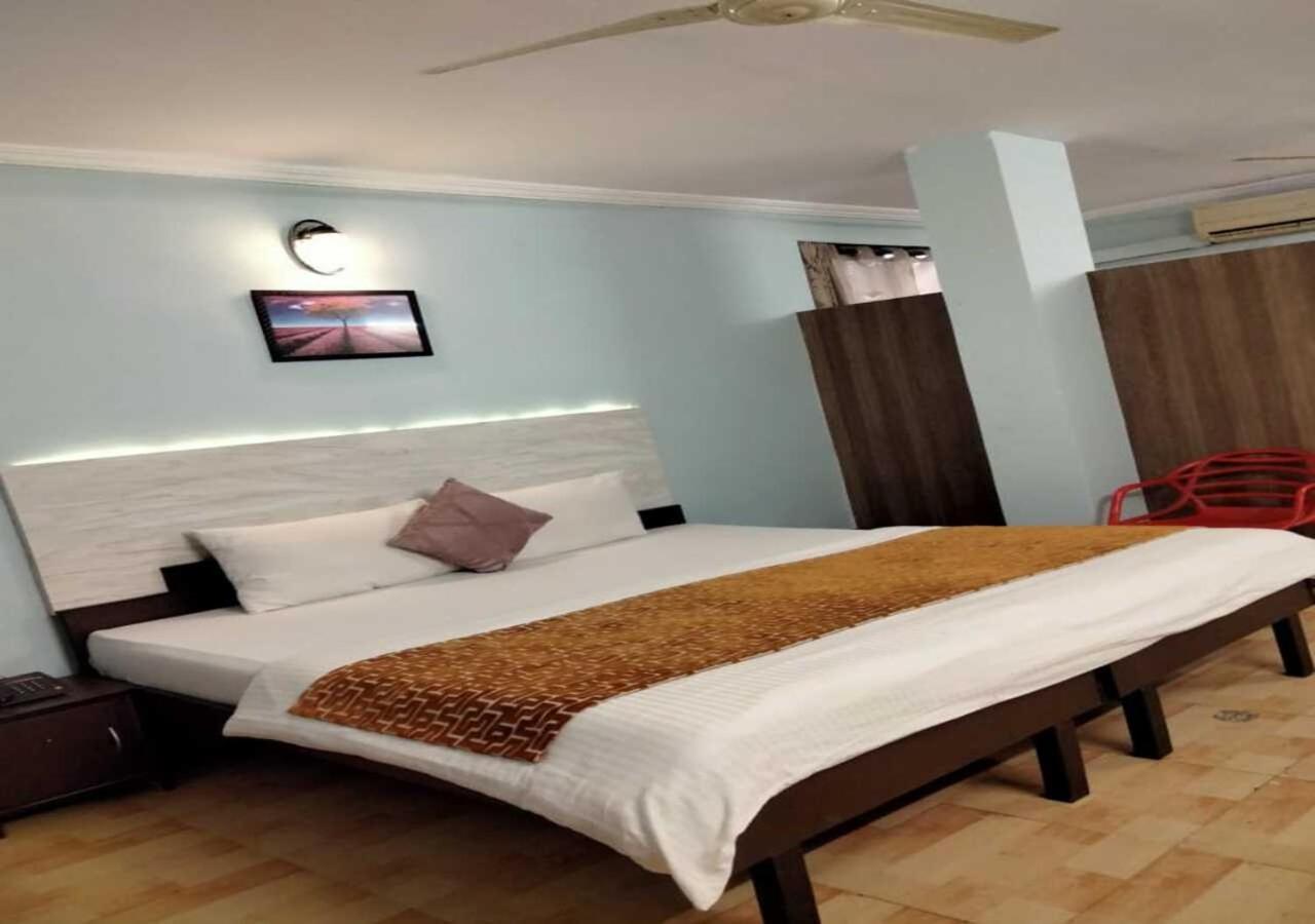 Hotel Sarika Murbād Extérieur photo